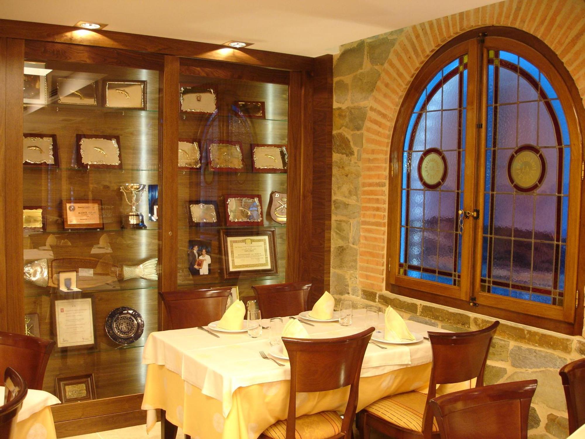 Hotel Restaurante La Peseta Astorga Exterior photo